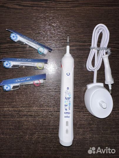 Электрическая зубная щетка Oral-B SMART 4 Junior