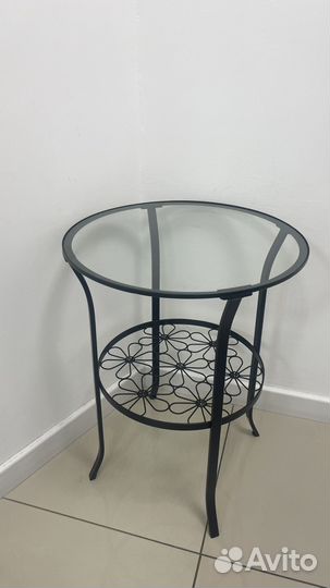 Стол в отличном состоянии