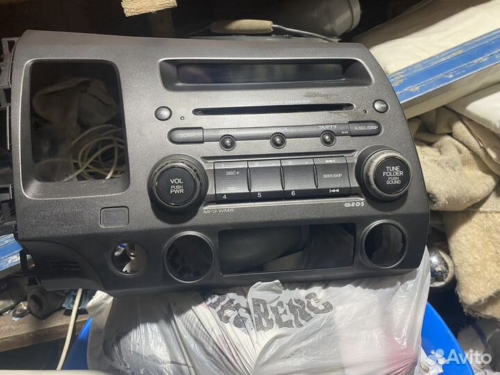 Штатная магнитола honda civic 4d