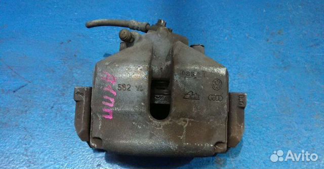 Суппорт передний Audi A1 8X