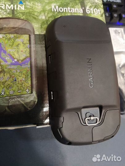Универсальный навигатор Garmin Montana 610t Camo