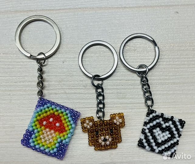 Брелок из бисера