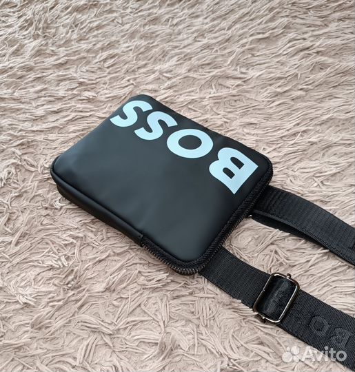 Мужская сумка Hugo Boss через плечо