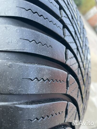 Firestone Multiseason 225/50 R17 98V