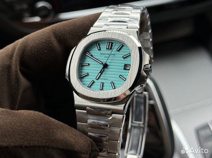 Часы Patek Philippe Nautilus Tiffany Dial