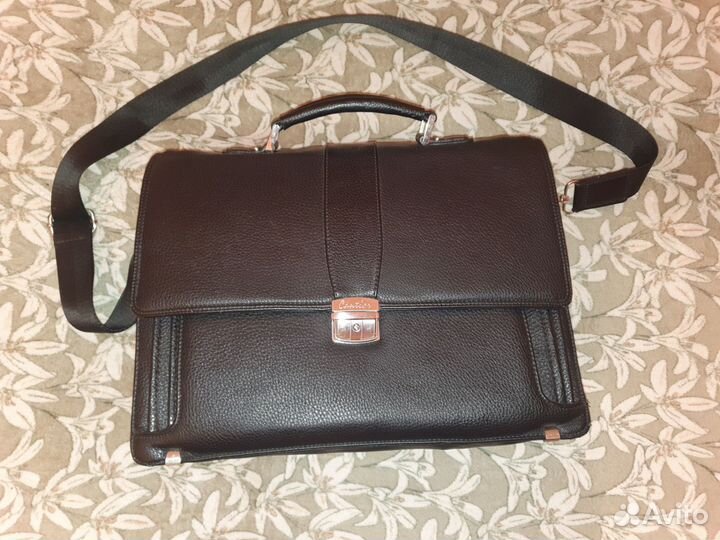 Мужской кожаный портфель