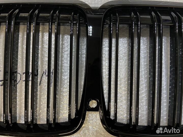 Решетки радиатора ноздри BMW X7 G07 м лук