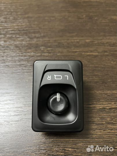 Блок управления зеркалами ваз 2110,Нива