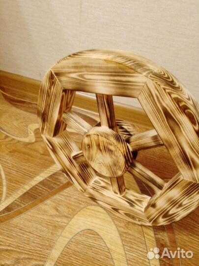 Колесо деревянное от телеги