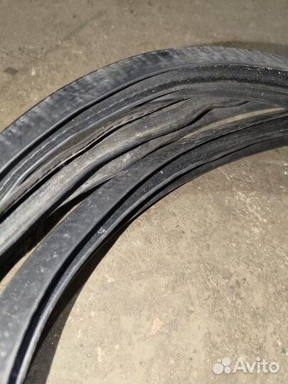 Уплотнитель кабины Fuso Canter