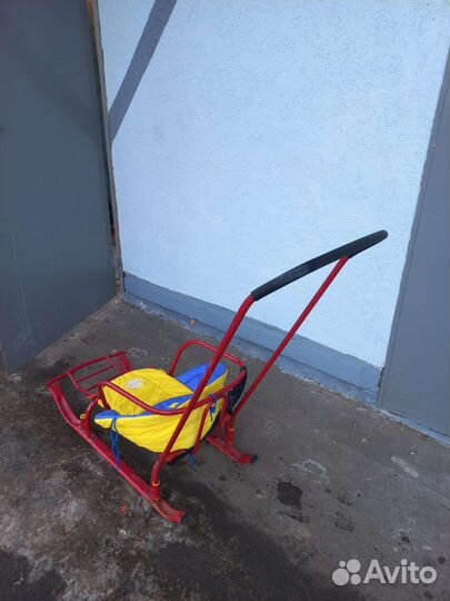 Санки сидячие красные