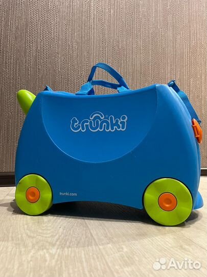 Детский чемодан каталка Trunki