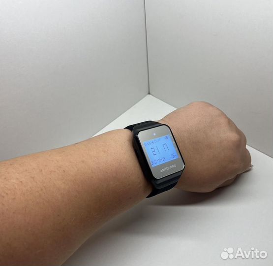 Часы вызова персонала к кнопке вызова официанта