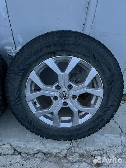 Комплект зимних колес 215/65 r16