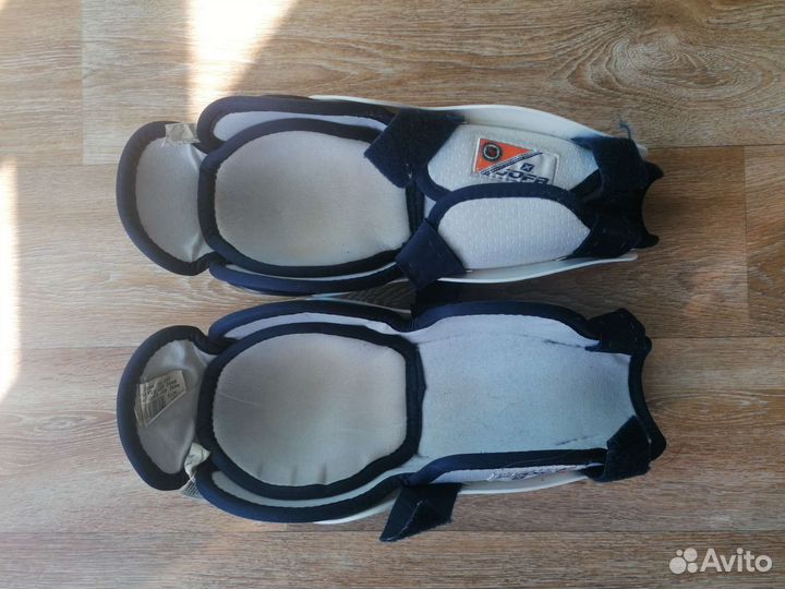 Щитки хоккейные