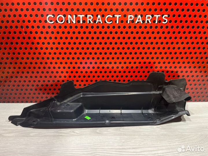 Пластик моторного отсека Bmw X6 F16 2018