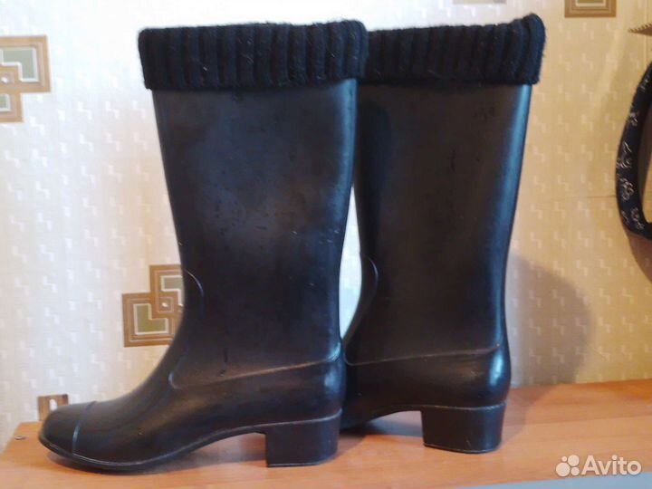 Резиновые сапоги