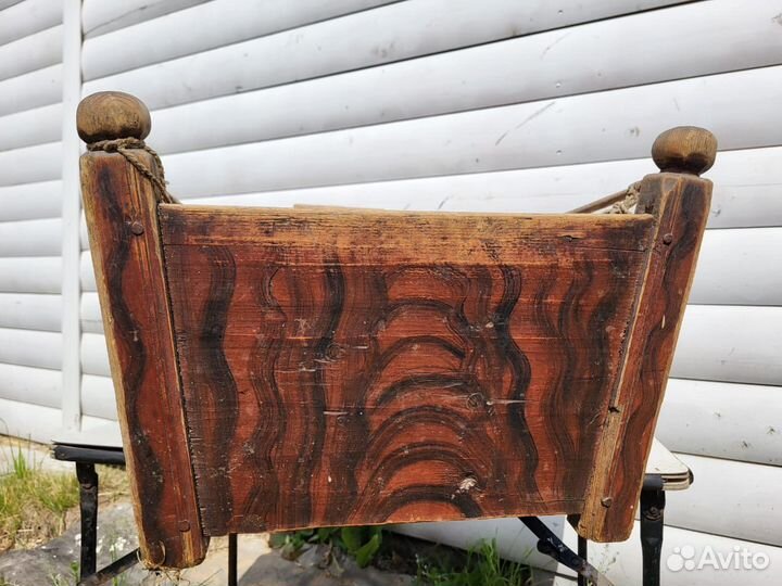 Зыбка старинная