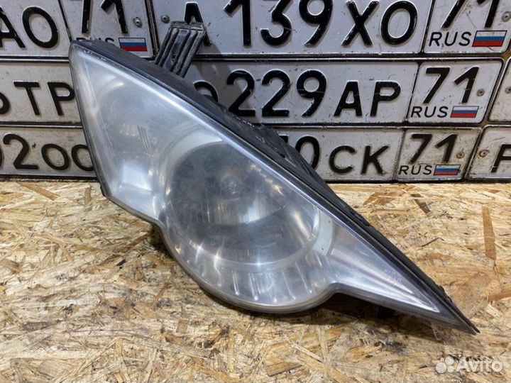 Фара передняя правая Ssangyong Actyon Sports