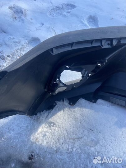 Бампер передний Toyota hilux