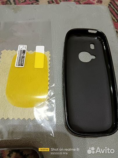 Защитное стекло и чехол Нокиа 3310 2017