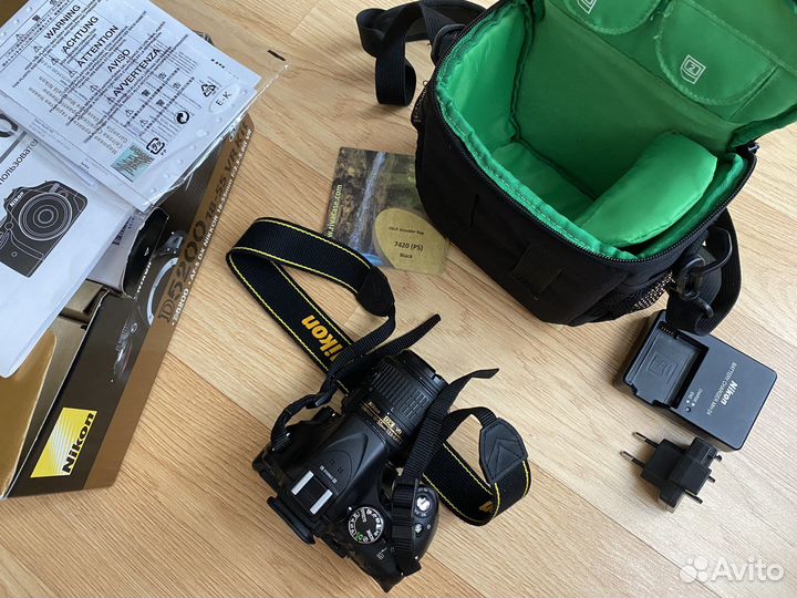 Nikon D5200 Kit 18-55 мм f/3.5-5.6G VR