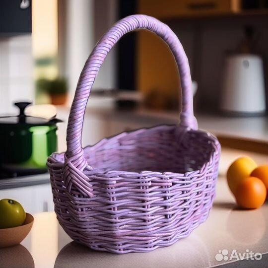 Корзина плетеная из бумажной лозы