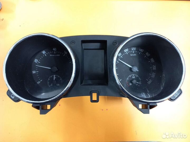 Шиток приборов Skoda Yeti