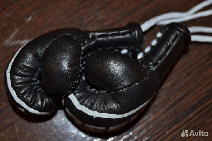Сувенирные боксерские перчатки grin hill black
