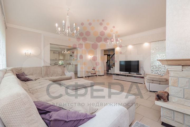 Коттедж 265,4 м² на участке 10 сот.