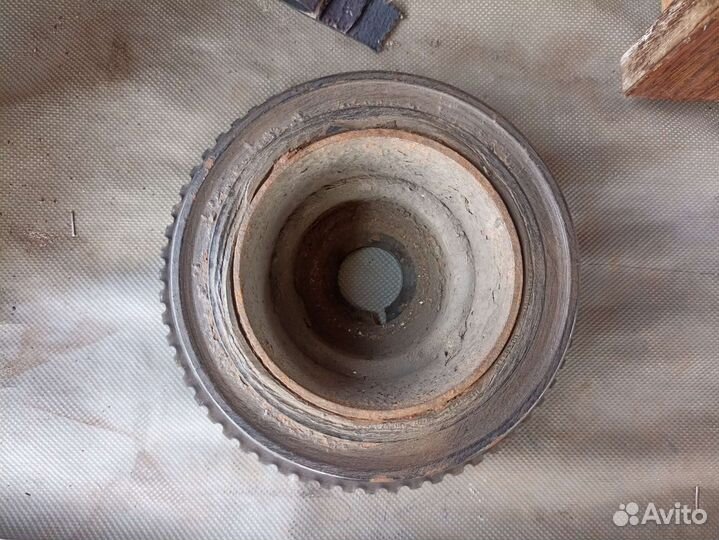 Шкиф коленвала Опель Вектра б 1.6 (демпфер)