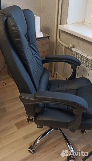Компьютерное офисное кресло с массажем (новые)