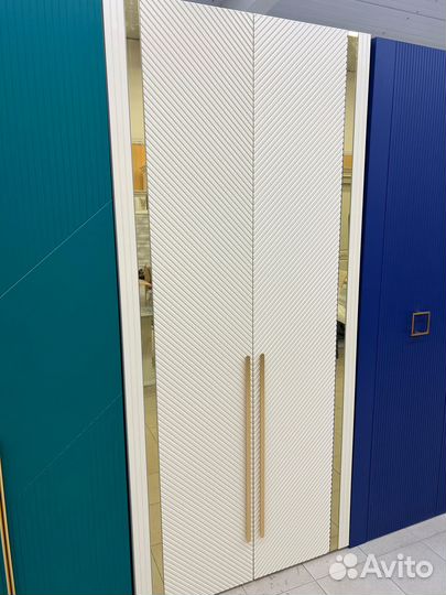 Шкаф новинка Неоклассика