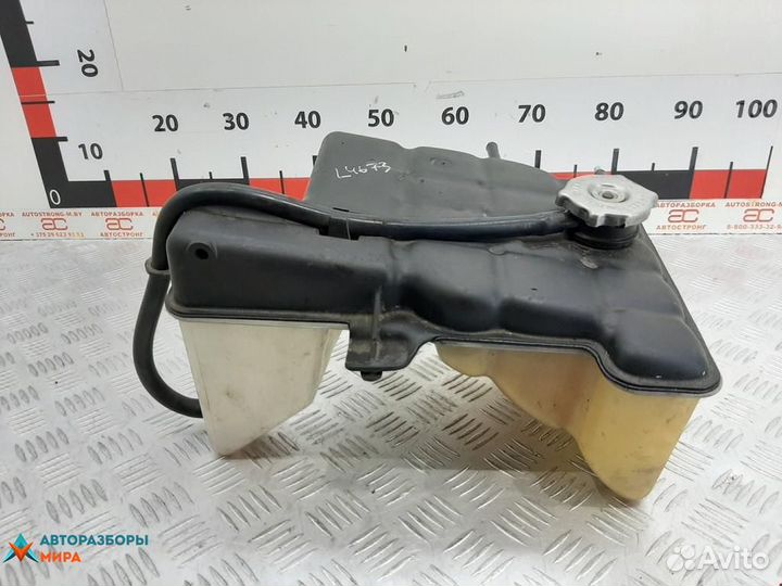 Бачок расширительный Jeep Commander 2006