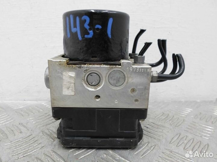 Блок управления тормозами/насос ABS Volkswagen Tou