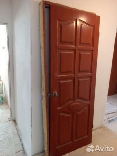 Двери деревянные, массив, с коробкой, б/у