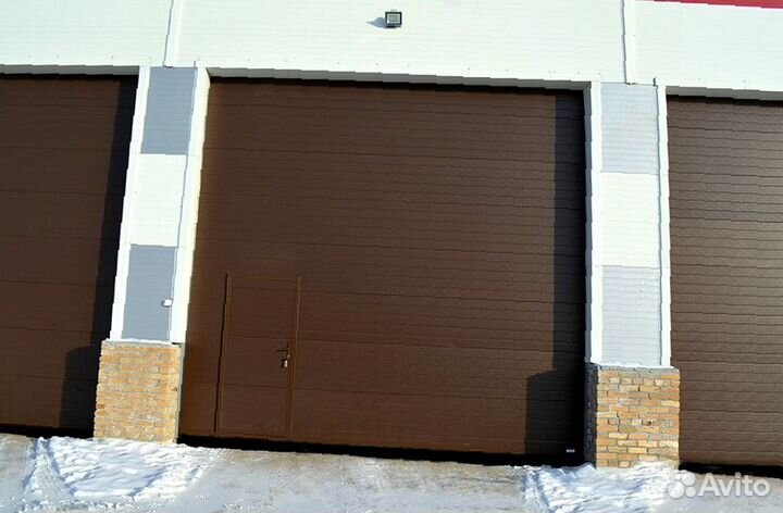 Секционные ворота для гаража в наличии