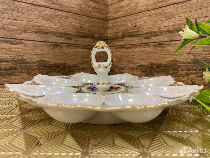 Поднос для яиц с ручкой 