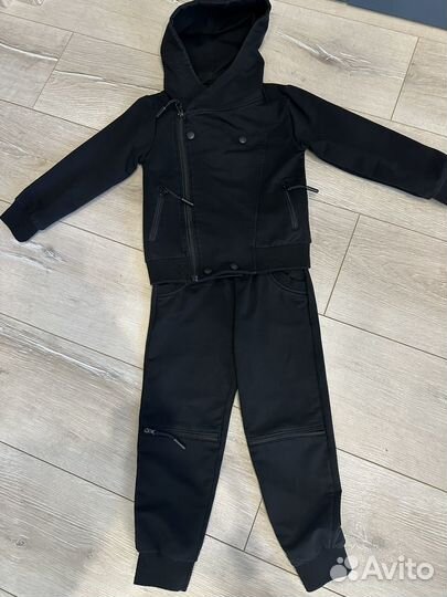 Спортивный костюм