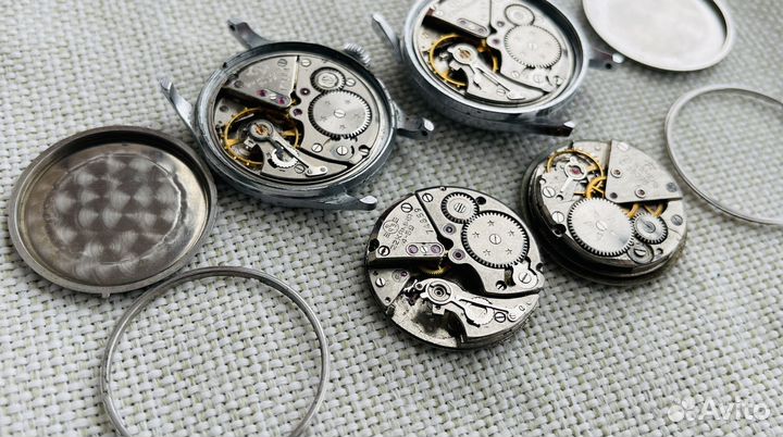 Часы прецизионные Волна 2809 и механизмы