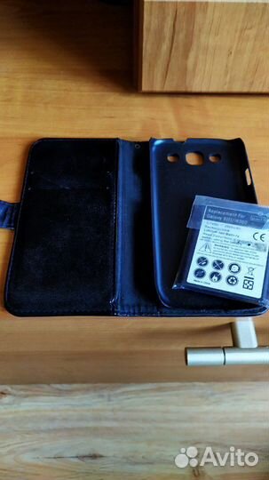 Кожаный чехол и аккумулятор samsung S3
