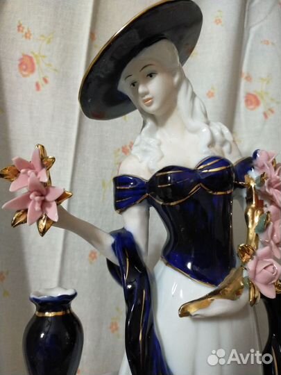 Статуэтка коллекционная, подставка для свечей