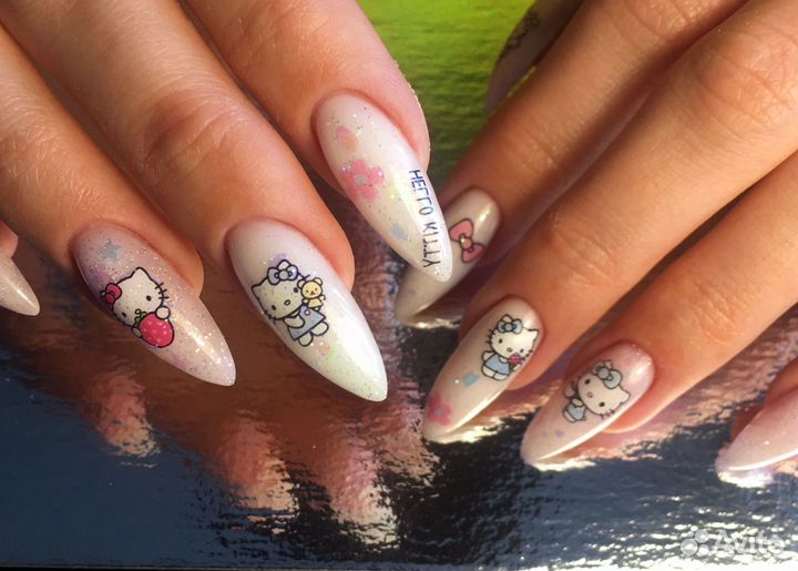 Педикюр с покрытием лаком