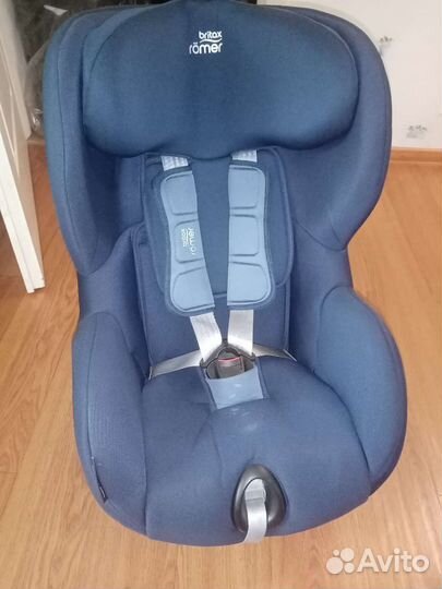Romer britax trifix 2 i-size 8-22 кг