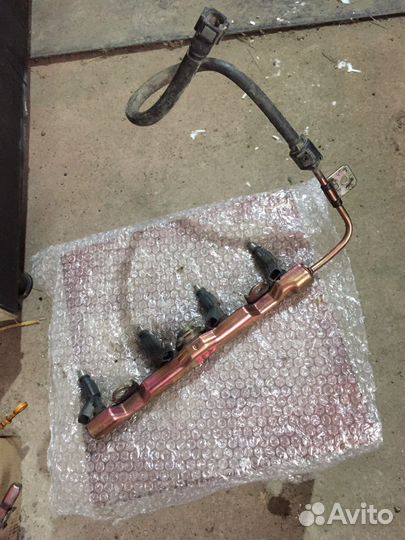 Рампа форсунки Corolla 120 1.4 1.6