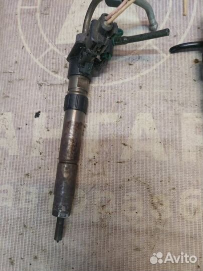 Форсунка топливная Mitsubishi Outlander Xl CW7W