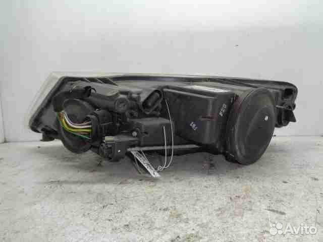 Фара правая для Volkswagen Touareg I Рестайлинг