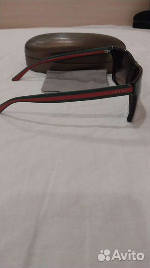 Солнечные очки gucci