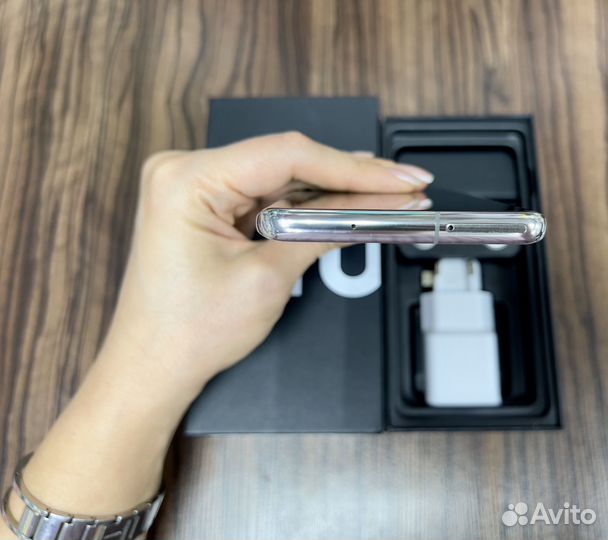Samsung Galaxy S10, 8/512 ГБ