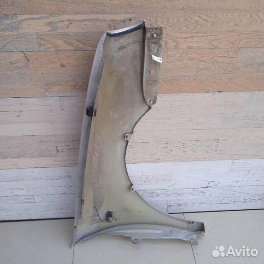 Крыло переднее левое Volkswagen Golf 4